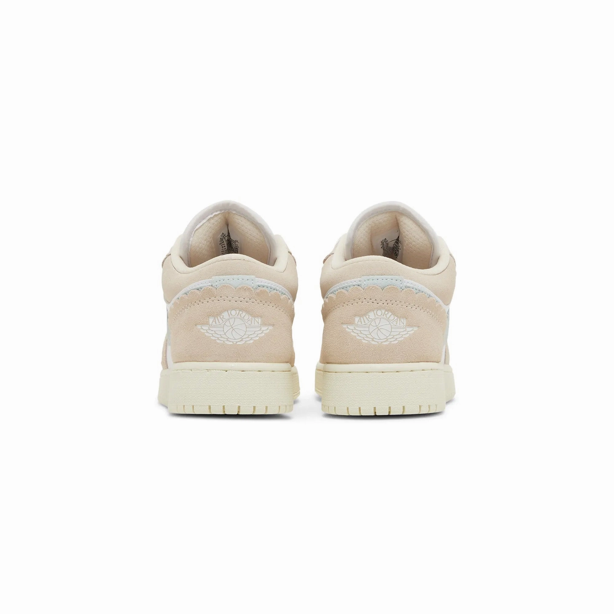 Air Jordan 1 Low SE 'Scalloped Edge Guava Ice' GS (2023)