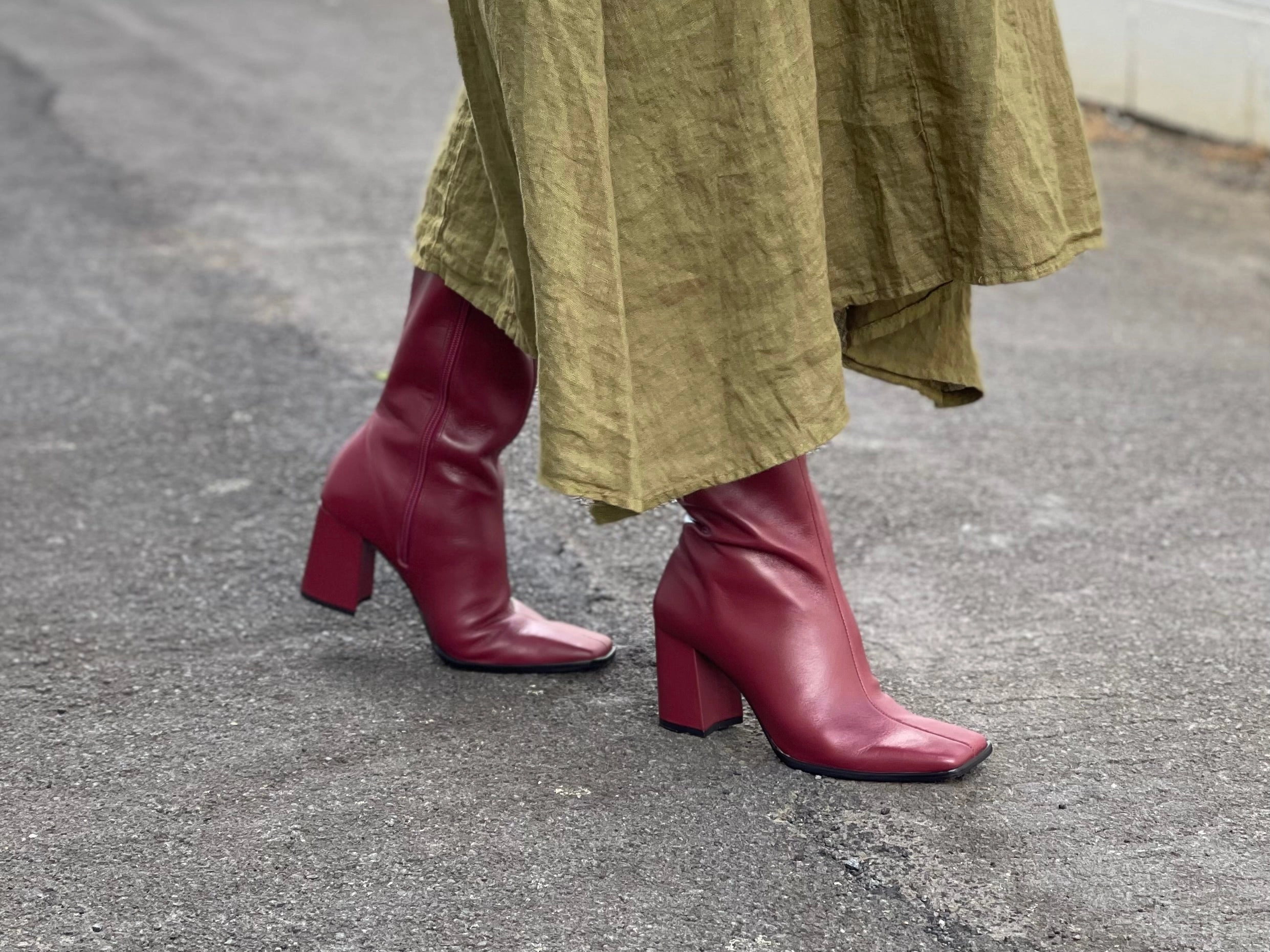 Carrano Bergen available in 3 colours