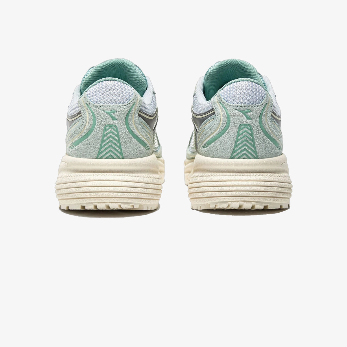 Diadora Mythos Star