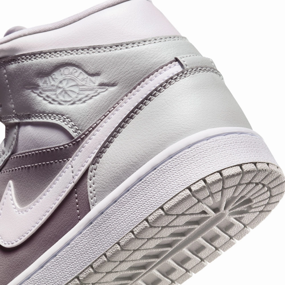 jordan AJ 1 Mid - Womens