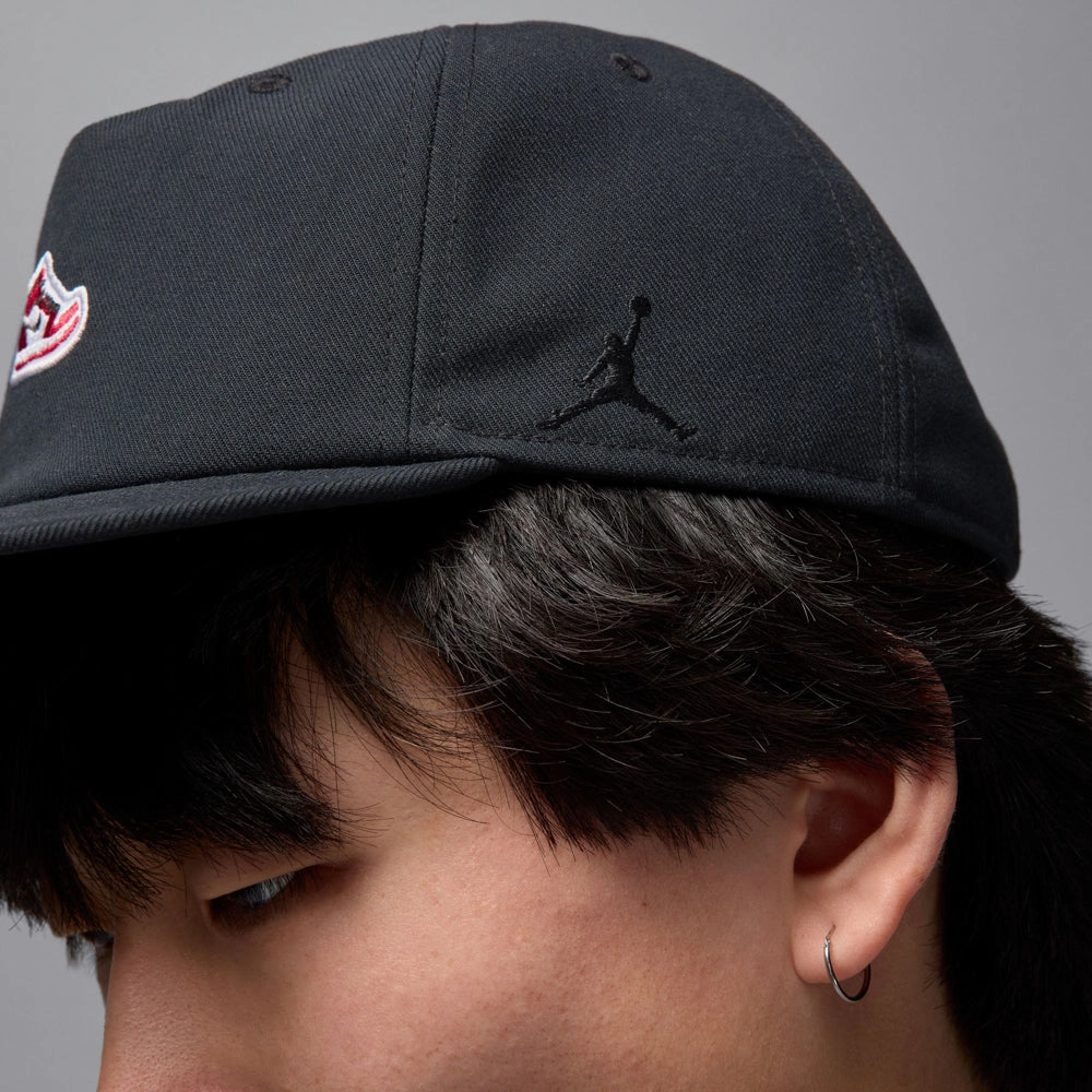jordan Jordan Pro Cap Bred AJ1 Sneaker Patch Snapback