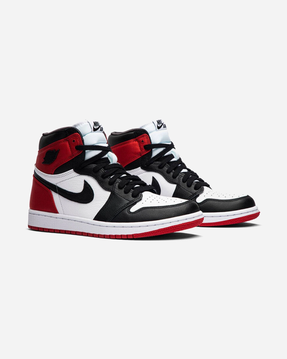 NIKE AIR JORDAN1 RETRO HIGH SATIN BLACK TOE