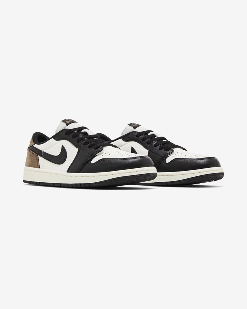 NIKE AIR JORDAN1 RETRO LOW OG MOCHA
