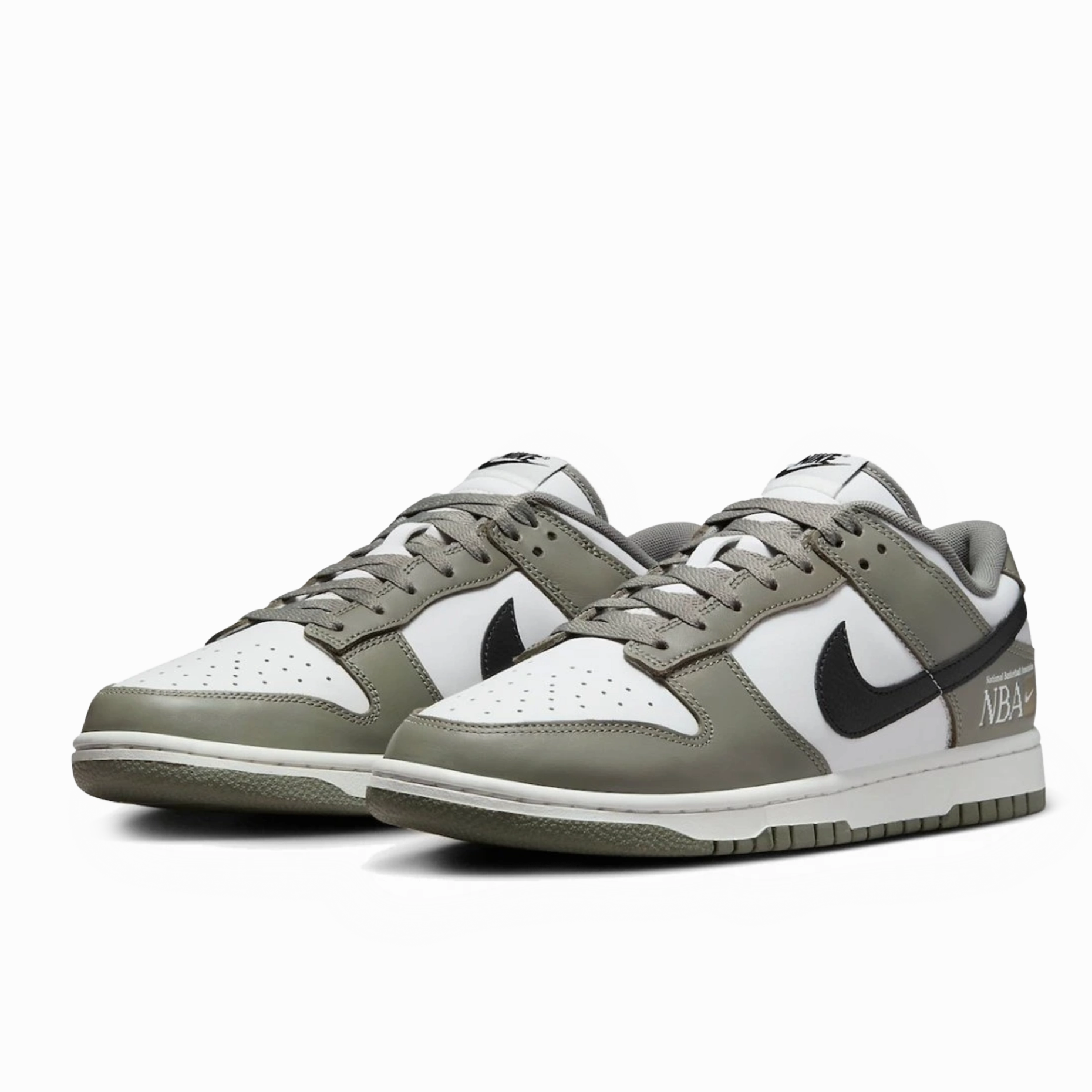 Nike Dunk Low NBA Paris