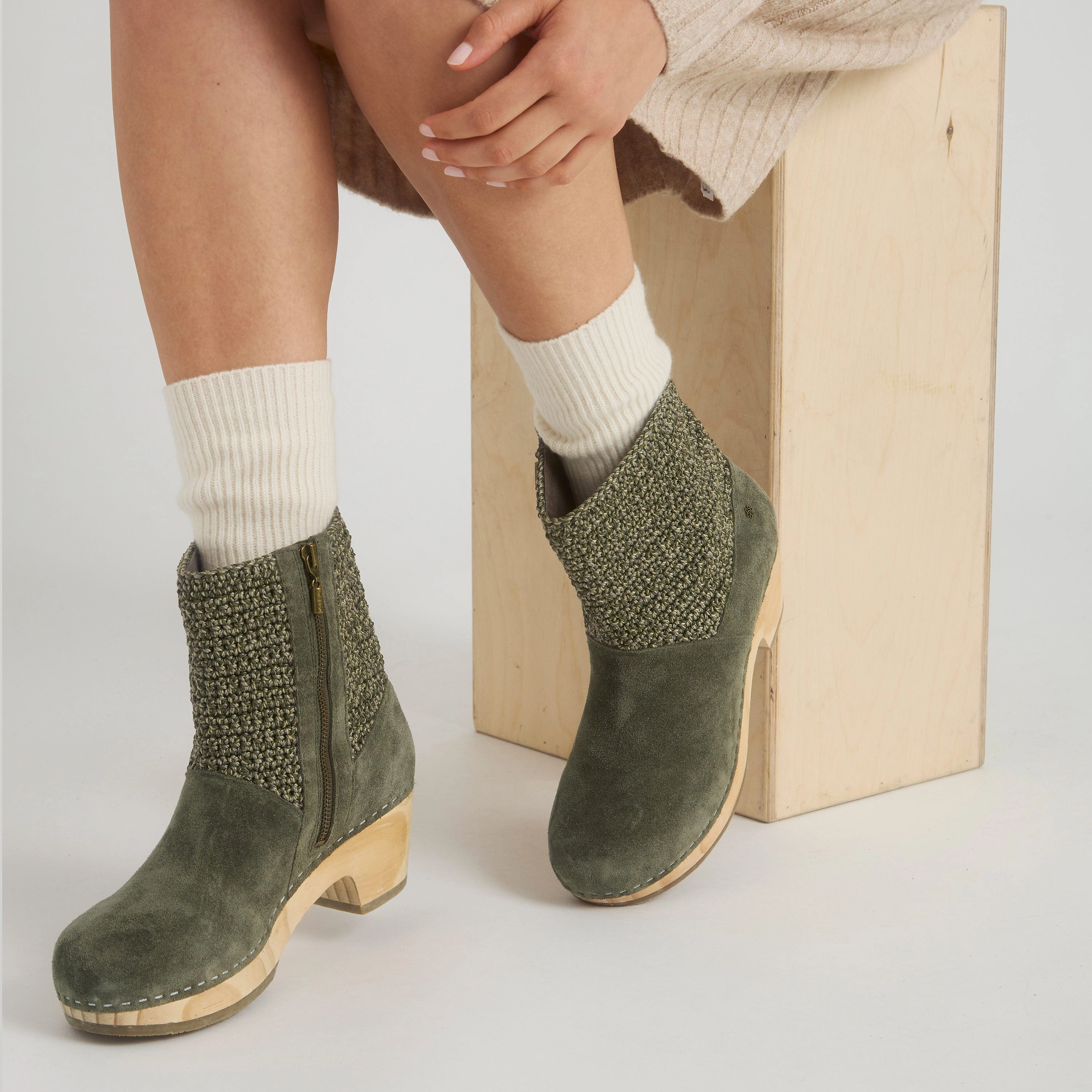 Paloma Clog Boots Shoes The Sak Bolinas Clogs