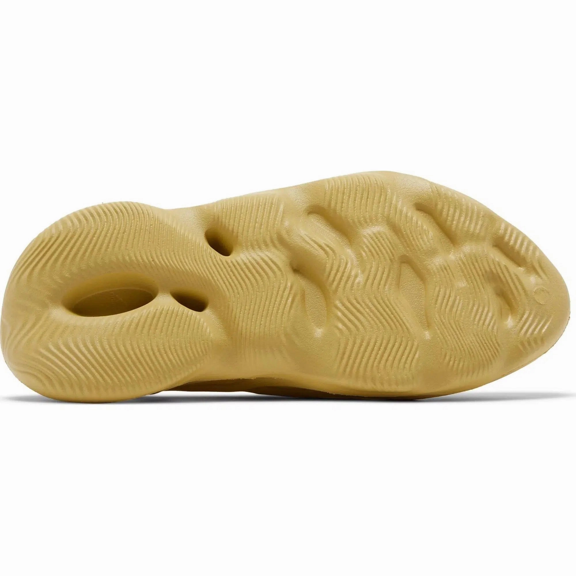 Shoes Adidas Adidas Yeezy Foam Runner 'Sulfur'
