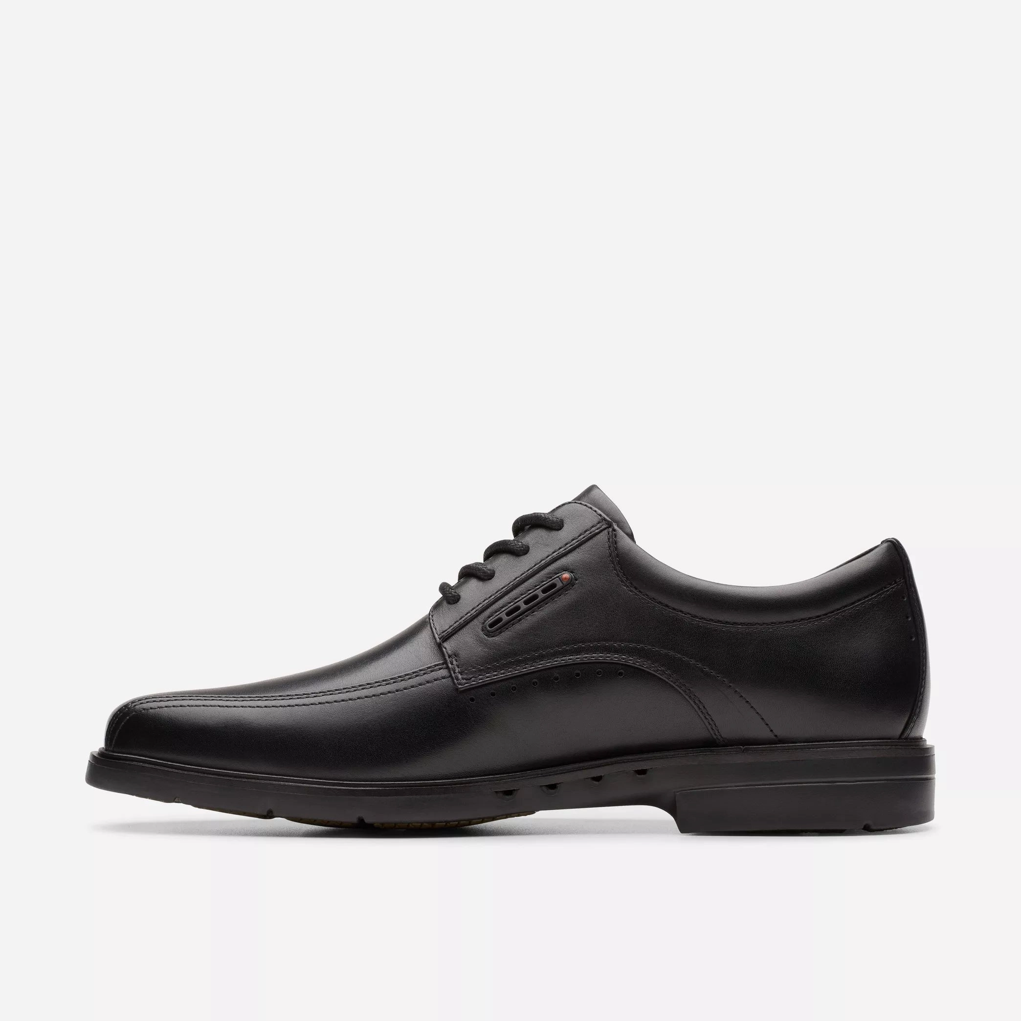 Shoes Clarks Men's UN Kendric Way Leather