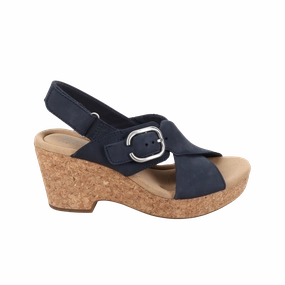 Shoes Clarks Women's Giselle Dove