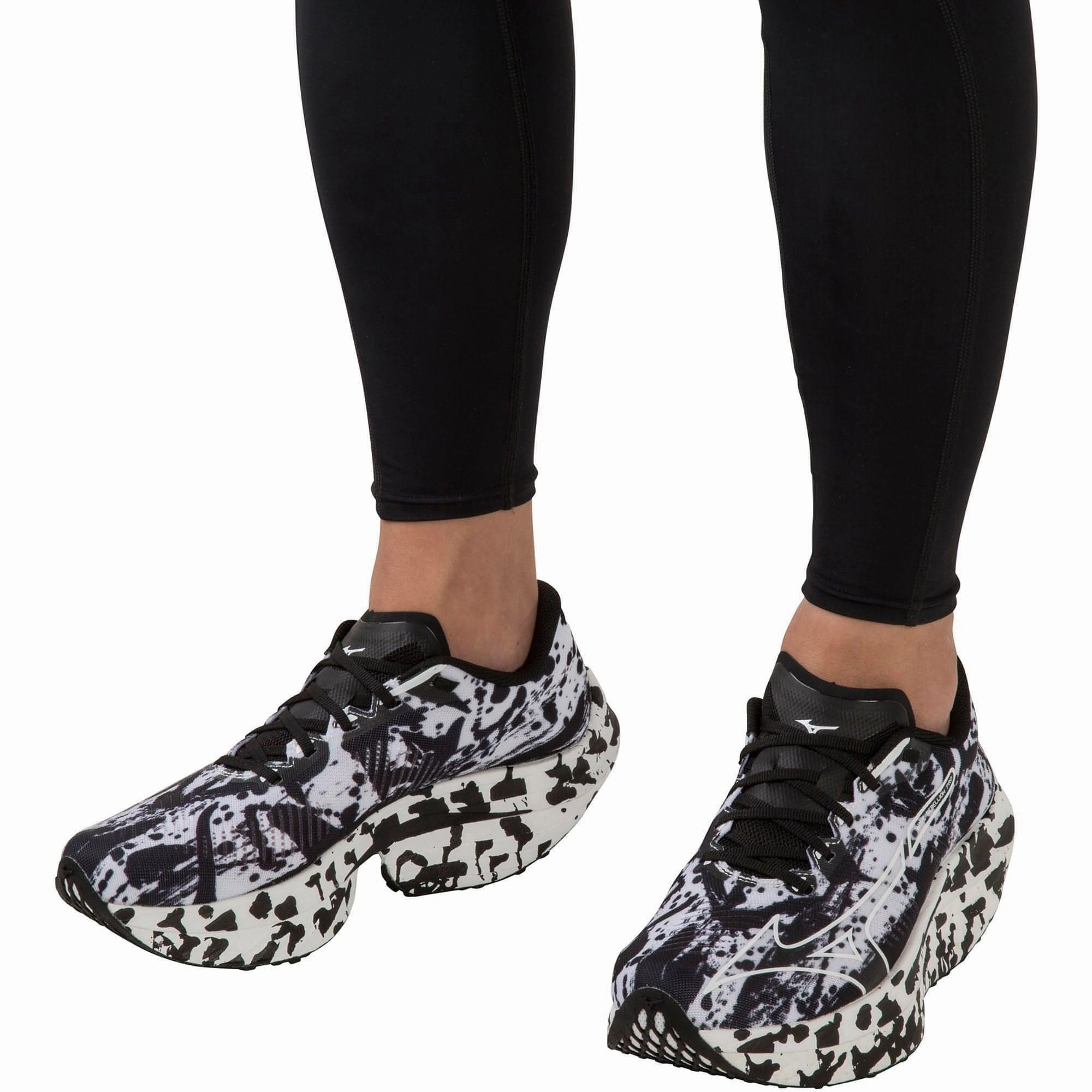 Shoes Mizuno Mizuno Wave Rebellion Pro Running Shoes - Black