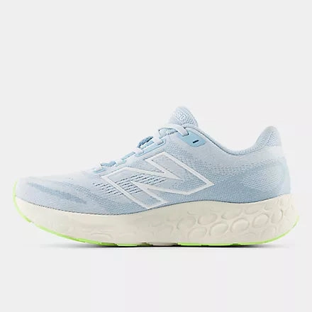 Shoes New Balance Women's 680 V8