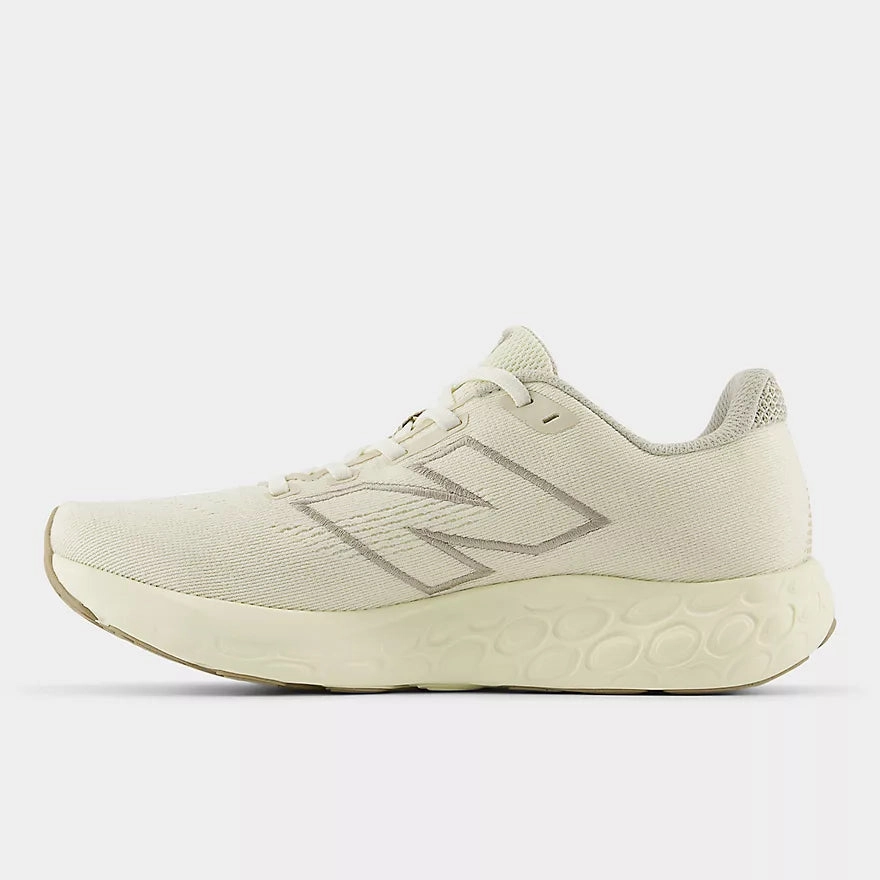 Shoes New Balance Women's 680 V8