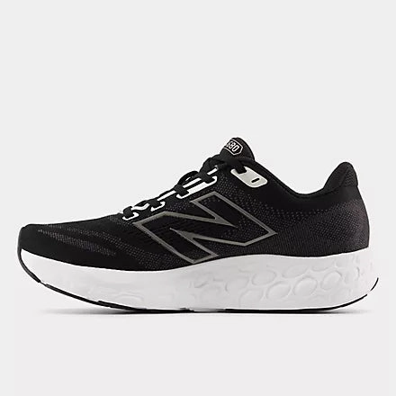 Shoes New Balance Women's 680 V8
