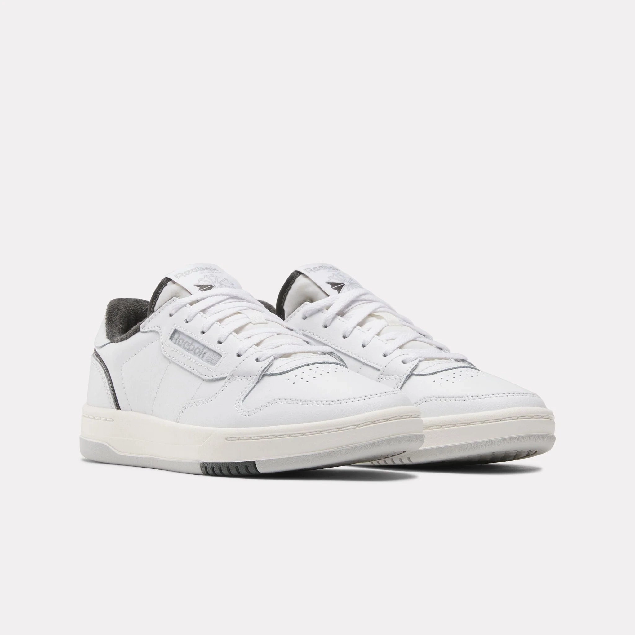 Shoes Reebok Women's Phase Court