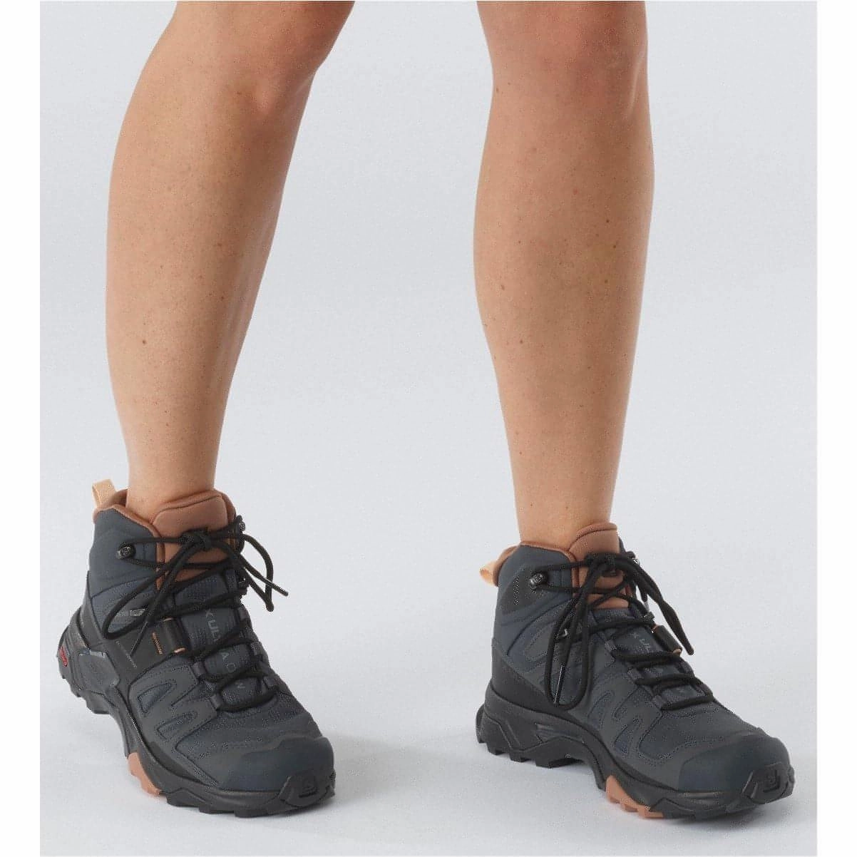 Shoes Salomon Salomon X Ultra 4 Mid GORE-TEX Womens Walking Boots - Grey