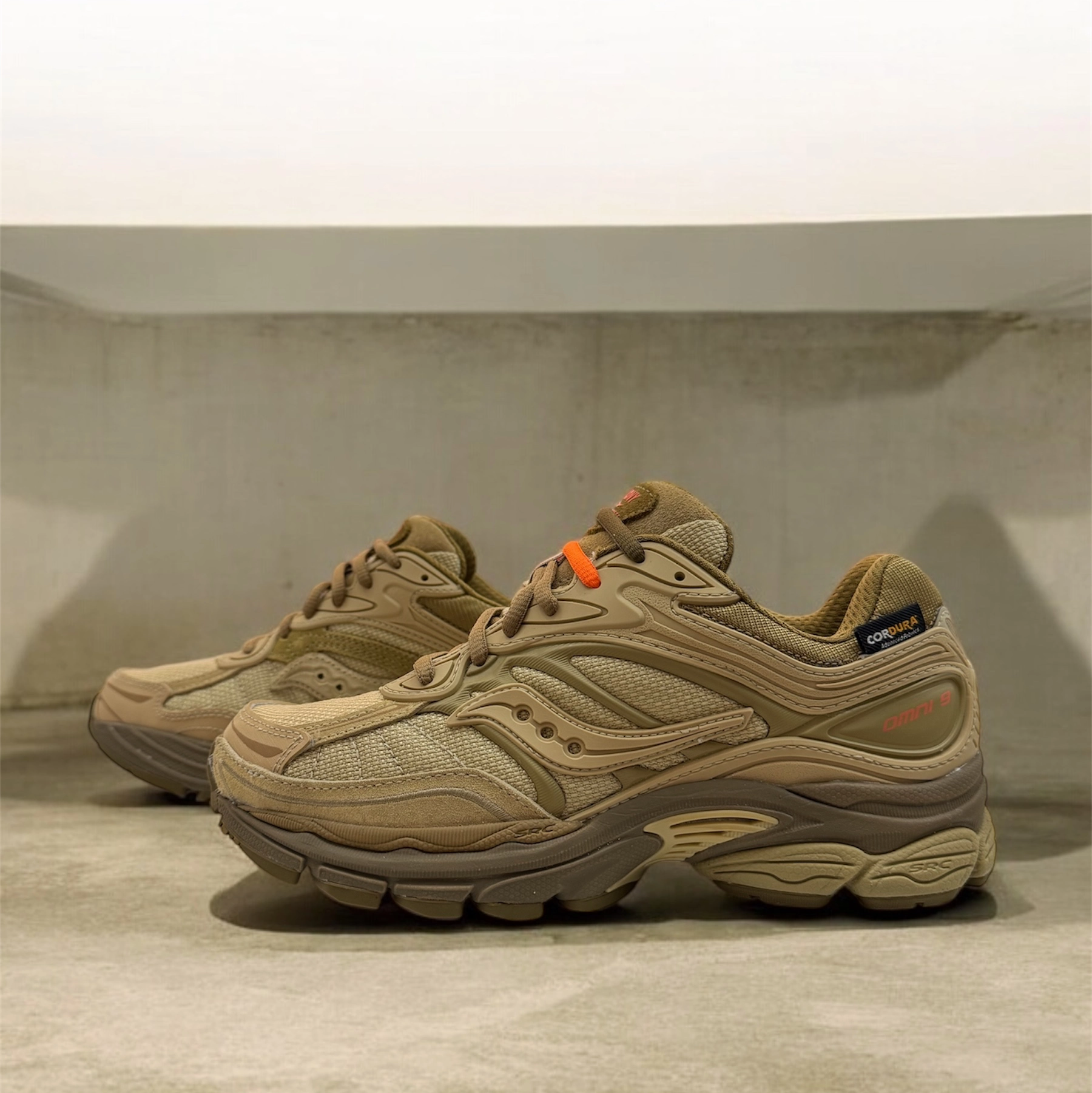 Shoes Saucony Saucony Mens Progrid Omni 9 Beige Tan