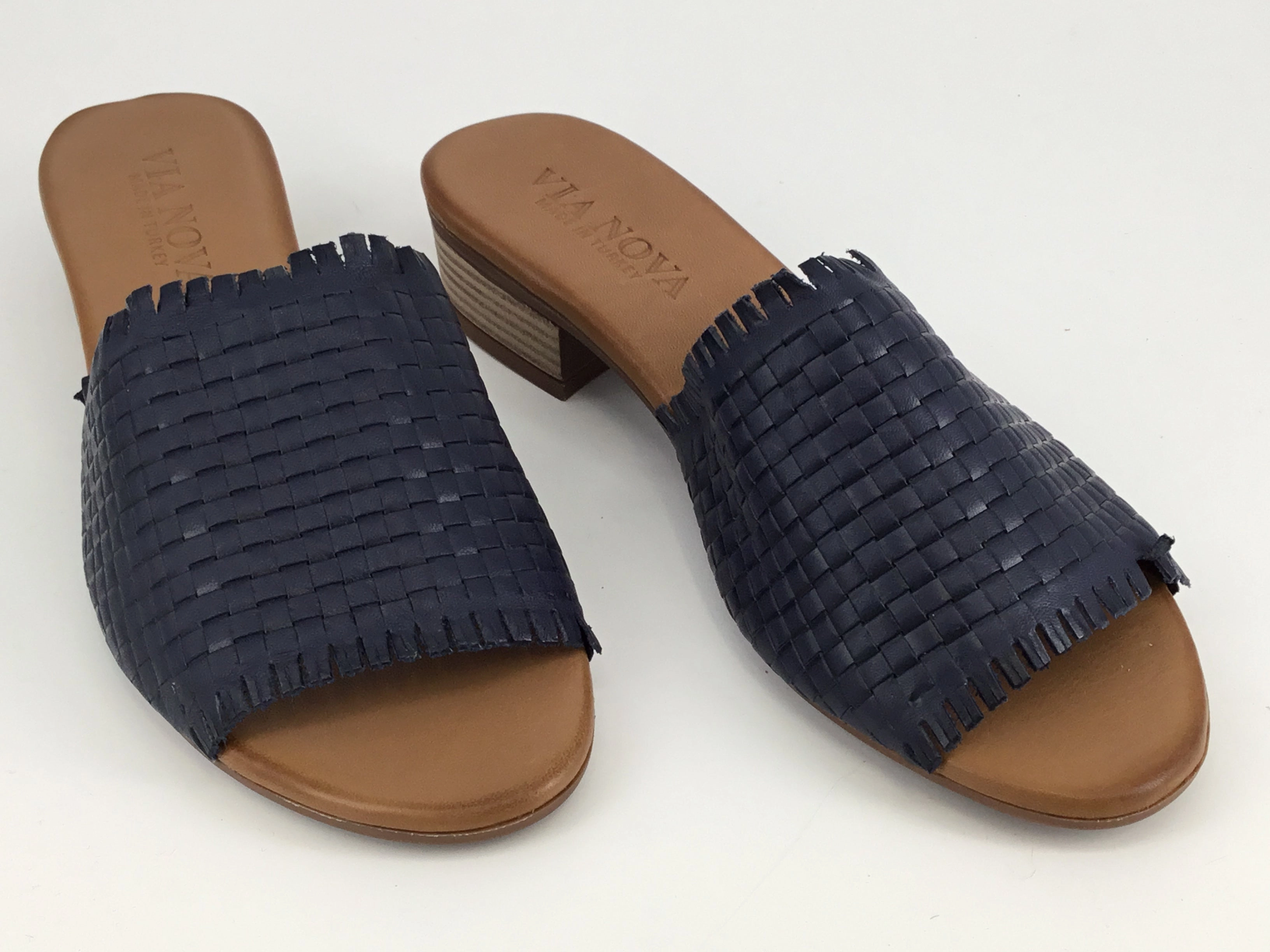 Via Nova Boree Available In 5 Colours