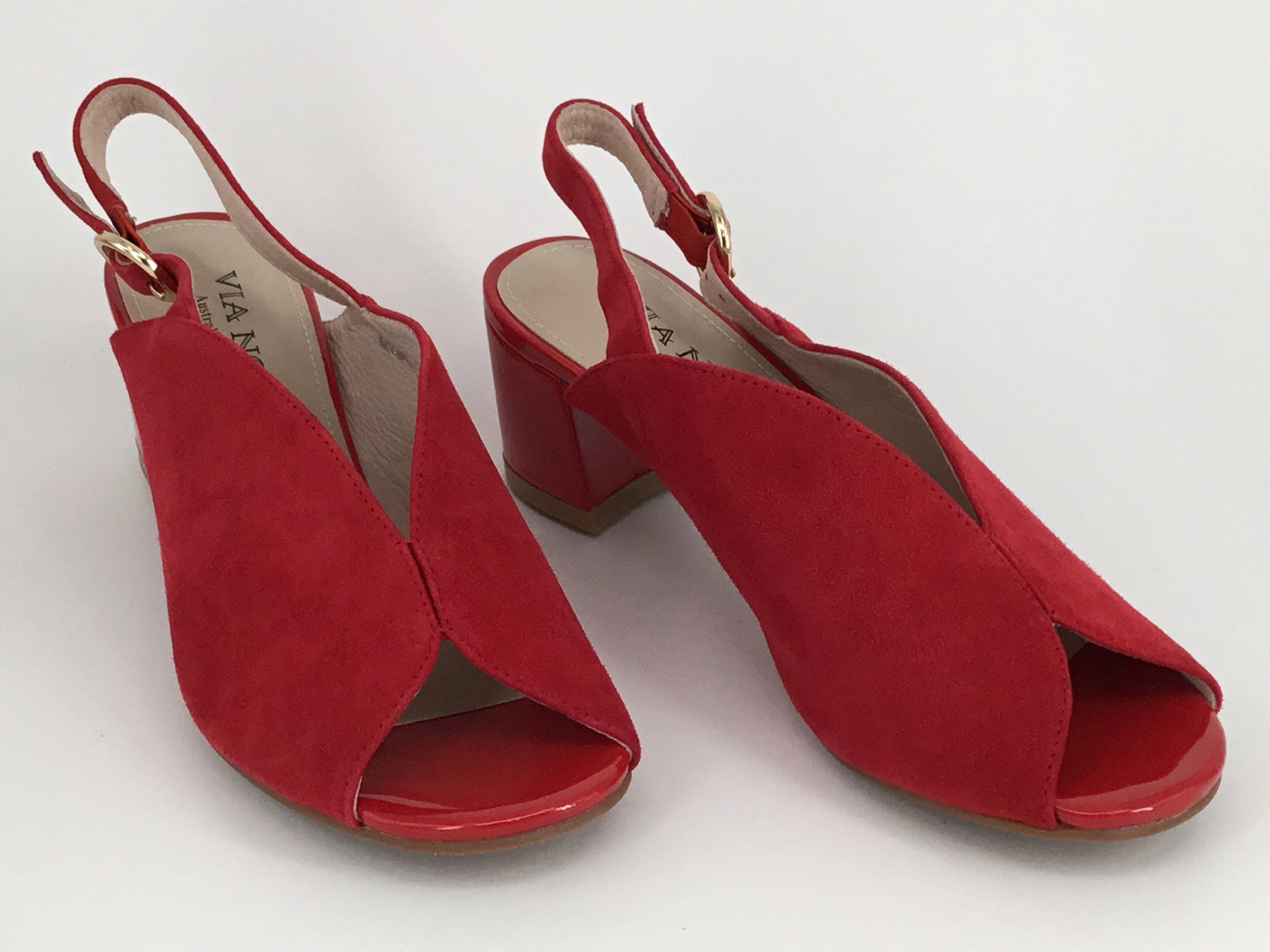 Via Nova Marisa available in 2 colours