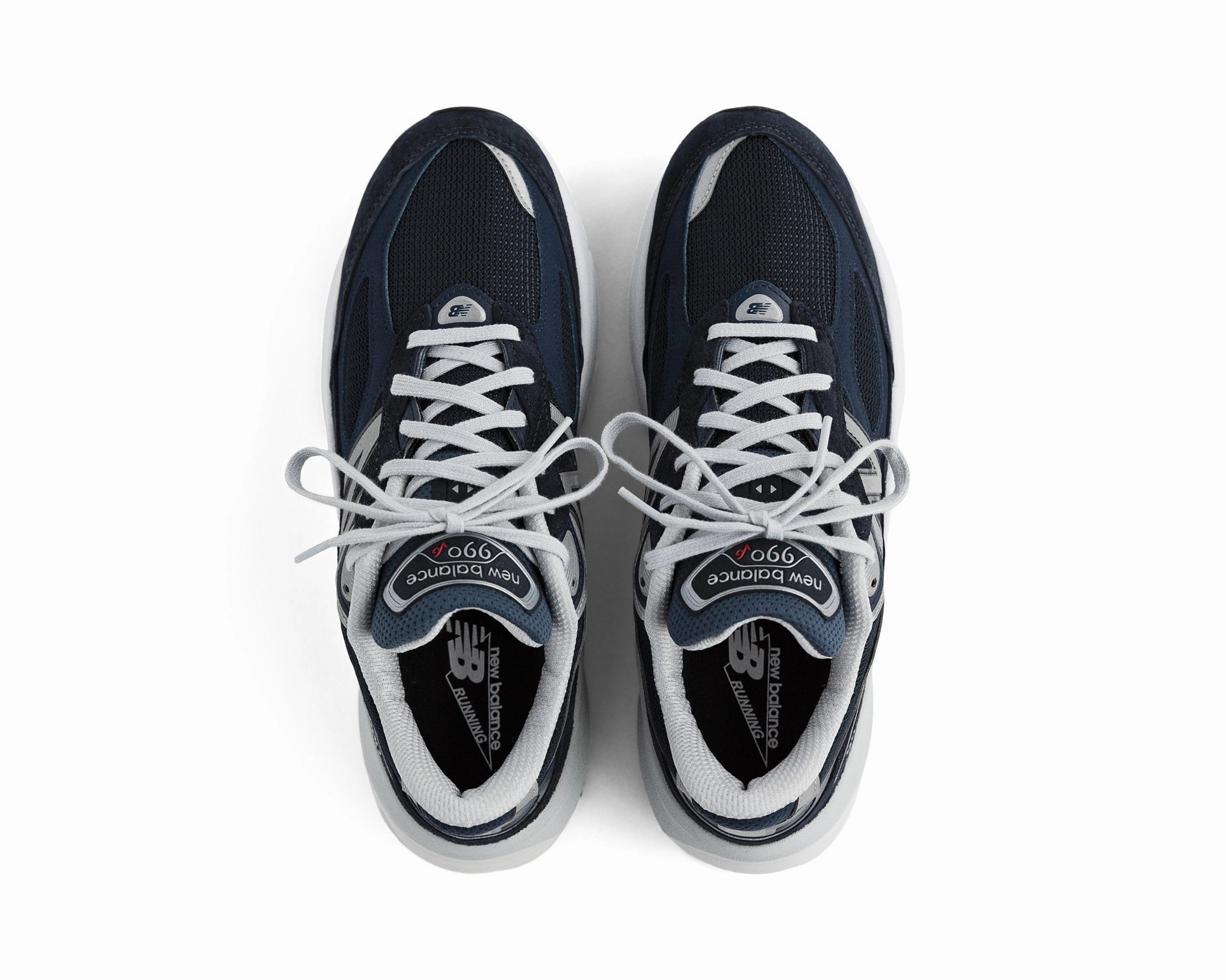 Women`s Made In USA 990v6